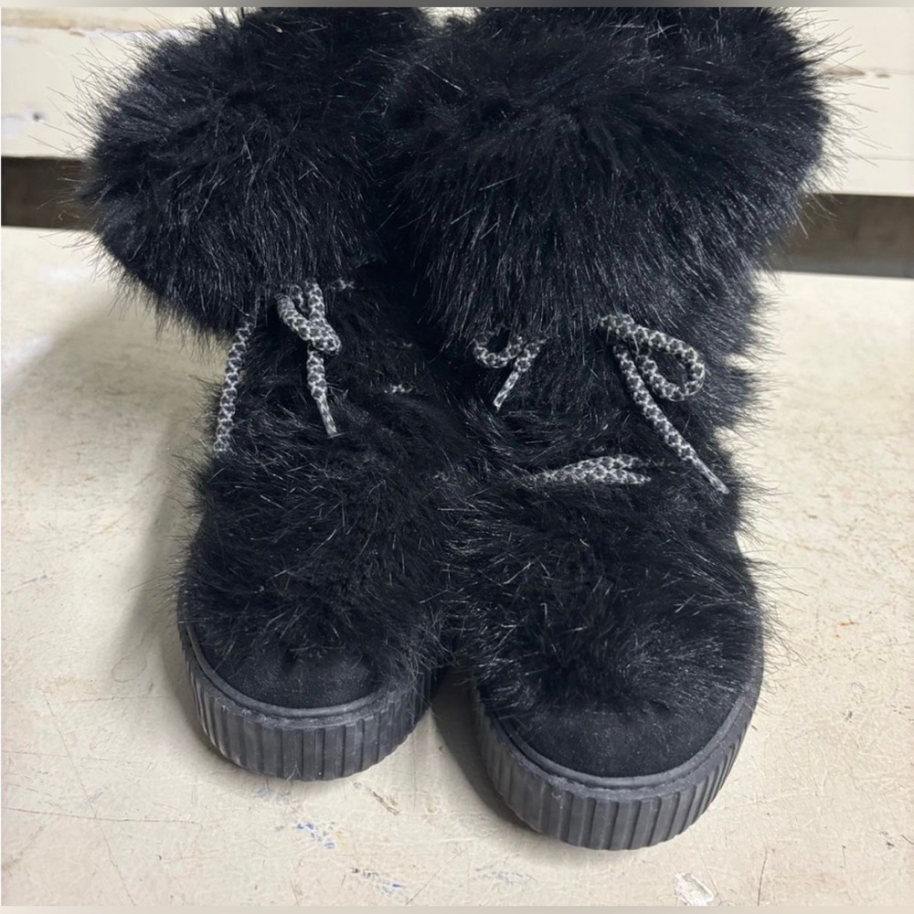 MARC CAIN faux fur platform  ankle boots
